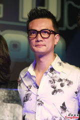 组图：李泉助阵巅峰音乐节 黑豹乐队低调亮相