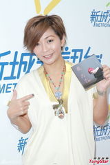 组图：林晓培发新专辑《忘记了》 曾患情绪病