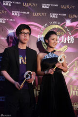 组图：黄曼王培沂牵手红毯 舞后出巡秒杀菲林