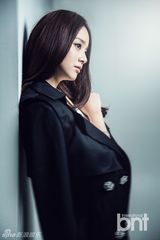 组图：金泰熙时尚写真展甜美优雅摩登范儿