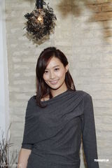 组图：陈法拉将出唱片 与韩国俊男拍MV