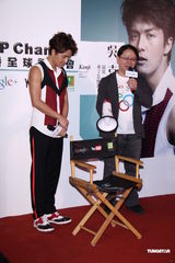 组图：吴克群承认与阿娇合作 盼媒体勿二度伤害她