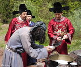 高清图：《洪武大案》横店热拍 保剑锋参与救灾