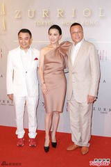 组图：刘嘉玲进军香港餐饮业 圈中友人前来捧场