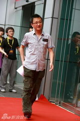 组图：《唐吉可德》向伪3D开战 立体海报破纪录