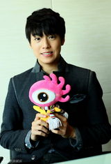 高清组图：独家对话李玹雨笑成恋爱是外行