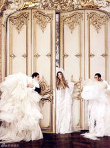 组图：吉赛尔邦臣登芭莎封面 华美纱裙显迷人魅力