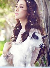 组图：徐子淇登ELLE封面 时尚辣妈大秀性感身材