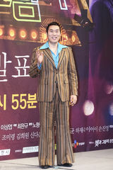 高清组图：韩星安在旭孙谭菲宣传新剧《光与影》