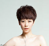 高清组图：海清拍魔术师写真 假小子造型展魅惑魔力