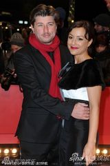 文德斯搂娇妻撑《皮娜》首映 德国总统夫妇秀恩爱