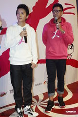 组图：韩庚宣传公益行动 将再登春晚盼每年都上