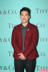 组图：刘嘉玲9日京城庆生 梁朝伟已送贴心礼物