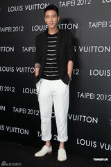 组图：张曼玉亮相台北 谈演戏渴望挑战新角色