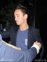 戴利出柜后节目甜蜜谈男友 一见钟情挡不住(图)