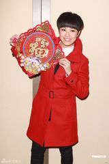 组图：东亚群星贺岁送祝福 任贤齐等拍摄贺年照