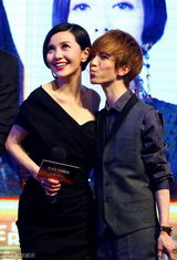 组图：《小时代3》海报现基情 陆烧曝定妆照