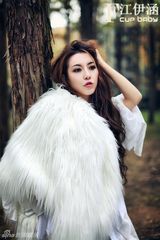 组图：江伊涵变身森林仙子 清丽脱俗做环保代言