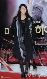 组图：韩星金来沅新片试映 宋仲基变小红帽