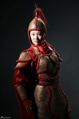 高清：新《水浒》再曝好汉照 林冲玩忧郁青面兽纠结