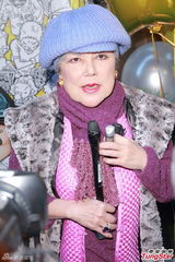 组图：邵音音出席活动支持成龙当艺人协会会长