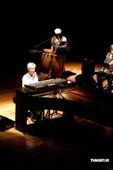 幻灯：周启生举办爵士音乐会 创作歌手不忘发掘新人