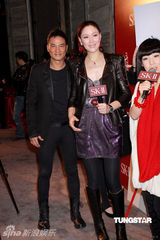 幻灯图：徐濠萦时尚活动醒目亮相 大曝女儿入读名校