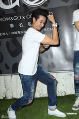 组图：飞轮海今年无缘合体 Darren计划向女友求婚