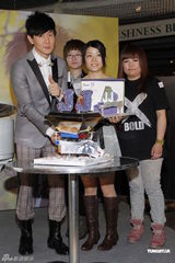 组图：林俊杰盼红馆开唱 薛凯琪撑房祖名不花心