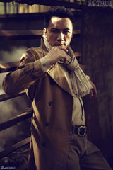 组图：张兴哲伤后首曝写真 岁月质感真男人