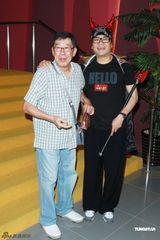 组图：欧阳震华杨怡扮小恶魔 林峰宣传新剧人气高