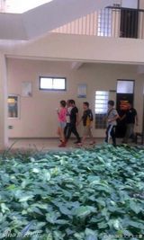 组图：汪峰三亚拍戏章子怡爱相随 开房缠绵3日