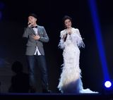 组图：群星献唱中歌榜 韩庚潘玮柏劲歌热舞