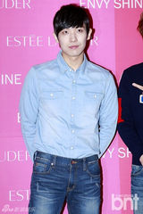 组图：南宫民李相烨MBLAQ等出席品牌活动