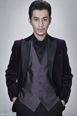 高清图：乔振宇最新写真曝光 为新片蓄须硬朗帅气