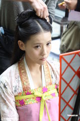 安七炫《帝锦》首演中国皇帝 借花献佛讨女主角欢心