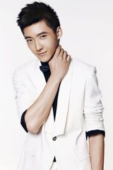 组图：阳光男孩路宏写真展纯真笑容