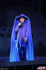 组图：章子怡为陈奕迅捧场送飞吻 郎朗伴奏