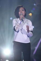 组图：《歌手2》第5期品冠补位 邓紫棋冲三连冠