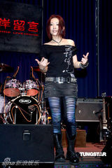 幻灯图：林晓培发专辑劲装亮相 劲歌热舞激情四射