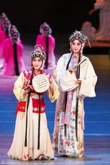 幻灯图集：走进《复兴之路》 深度探秘台前幕后