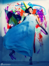 组图：韩雪迷幻童趣写真 撅嘴撇胡鬼马俏皮