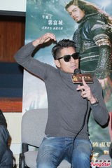 组图：郭富城挺甄子丹生气有理 称催婚太落伍