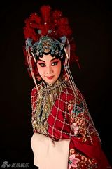 幻灯图：常秋月倾情演绎 荀派全本《玉堂春》