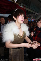 组图：陈奕迅加盟《金鸡》 吴君如秀事业线