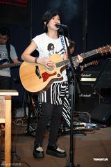 组图：张芸京创作曲公开 同名新专辑将发