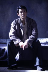 组图：《皇粮胡同》收视旺 陆毅过足坏人瘾