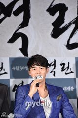 组图：玄彬携《逆鳞》复出 花美男渐消瘦