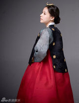 组图：闵孝琳任达华等拍韩服写真庆中秋佳节