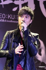 组图：古巨基三年磨一剑再发声 张柏芝令其请客